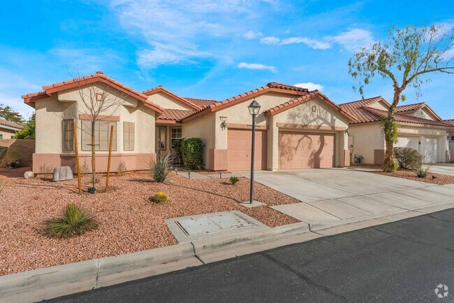 Building Photo - CHARMING SINGLE-STORY 3-BEDROOM HOME IN SO...