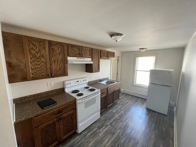 Building Photo - 20 Washington Ave Unit 1