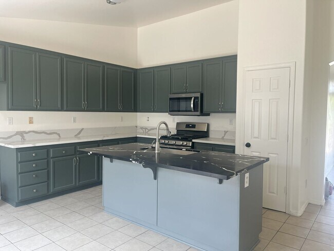 Photo - Spacious 4 Bedroom, 2 Bathroom Home | Avai...
