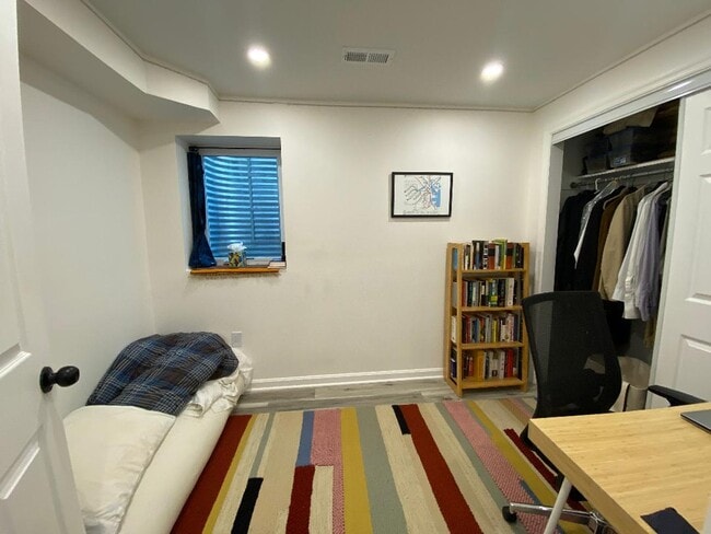 Photo - 1327 Belmont St NW