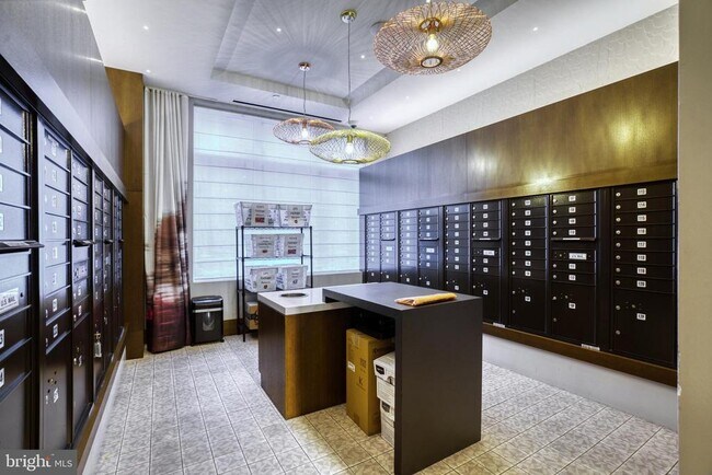 Photo - 925 N Fairfax St Unit 1004