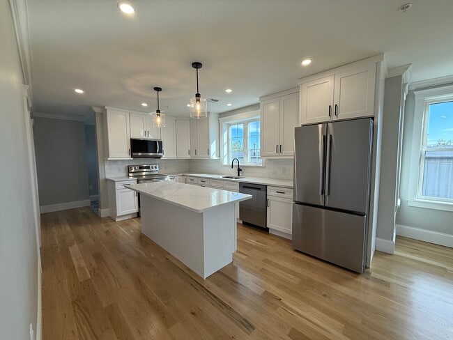 Photo - 93 Grant St Unit 95B