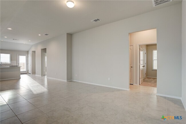 Photo - 171 White Dunes Dr