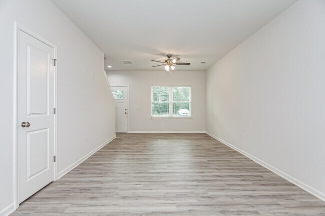 Photo - 7823 Bellhaven Blvd