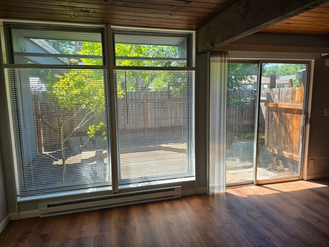 Photo - 089-02 Renc Unit 089-02-829