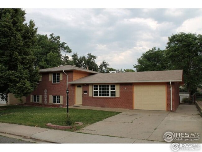 Building Photo - Home in Parkside Subdivision
