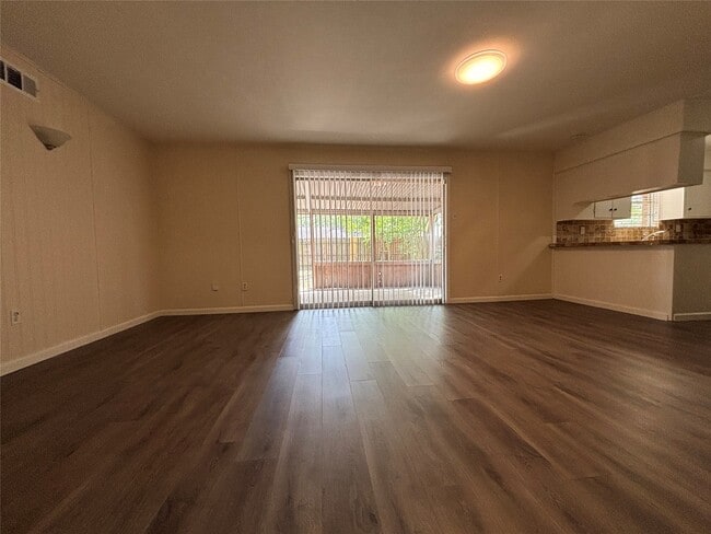 Photo - 10422 Winding Trail Rd