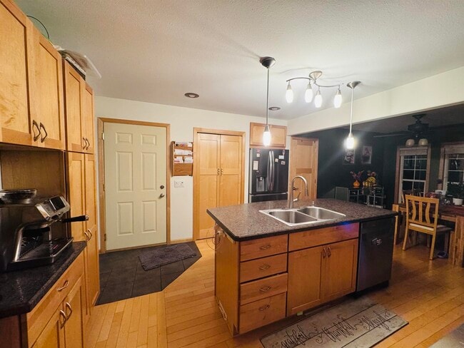 Photo - 6221 Old Middleton Rd