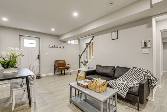 Photo - 6604 Oak St Unidad SI ID1545849P