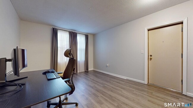 Photo - 49 Willard St Unidad 49