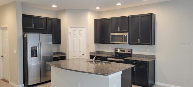 Photo - 7025 Grand Elm Dr