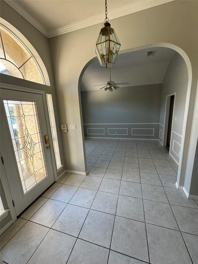 Photo - 14024 Shoreline Dr