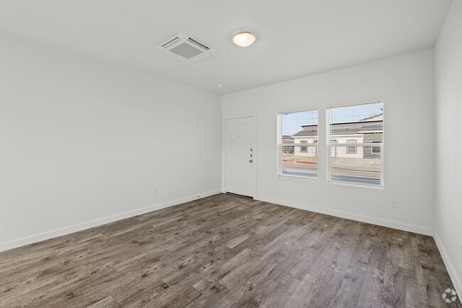 2BR, 1BA - 663SF - Living Room