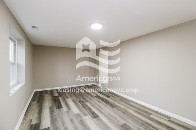 Photo - 32 Hitchcock Ln