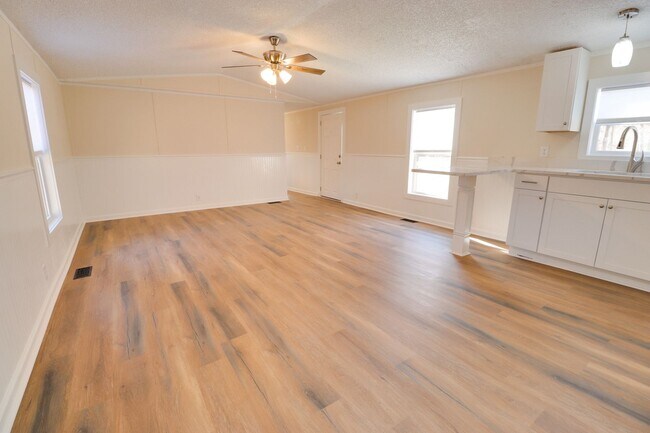 Photo - 1022 Bridgetown Ct