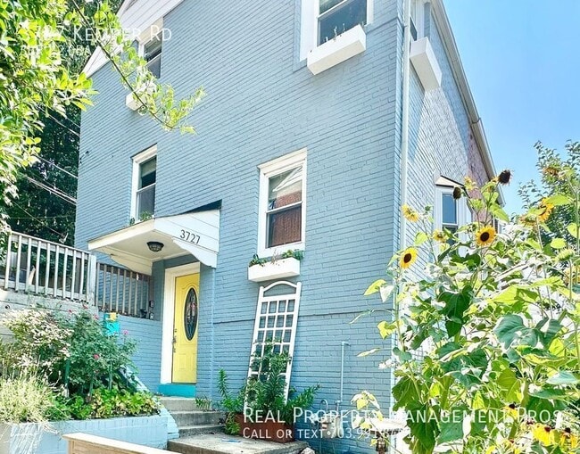 Building Photo - 3727 S Kemper Rd