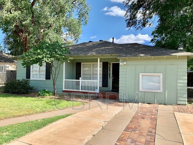 Building Photo - 2707 30th St