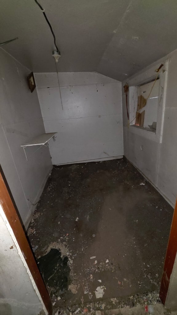 Photo - 1822 Derby Rd