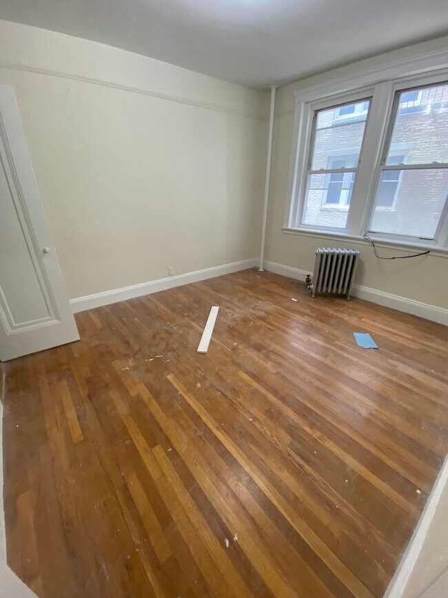 Photo - 1687 Commonwealth Ave Unidad 10