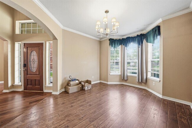 Photo - 2412 Cloud Peak Ln