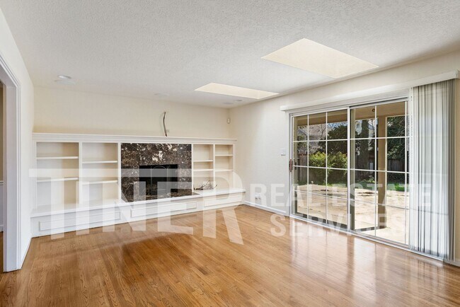 Photo - Charming 3-Bedroom Home with Pool in Carmi...