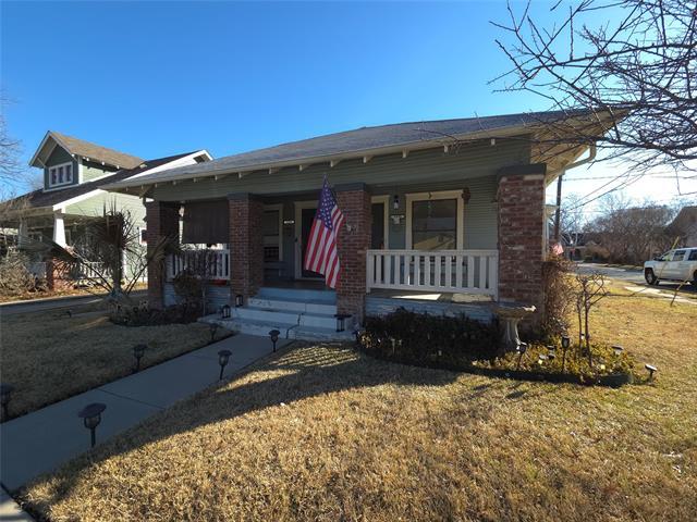 Building Photo - 1335 S Lake St