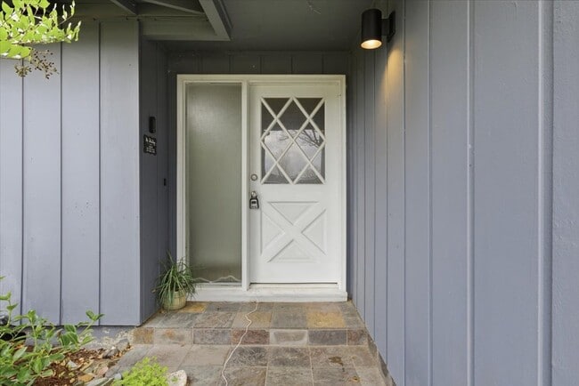 Photo - 2500 Alma Dr