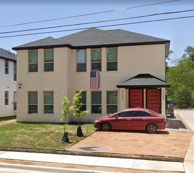 Building Photo - 508 S Mesquite St Rental