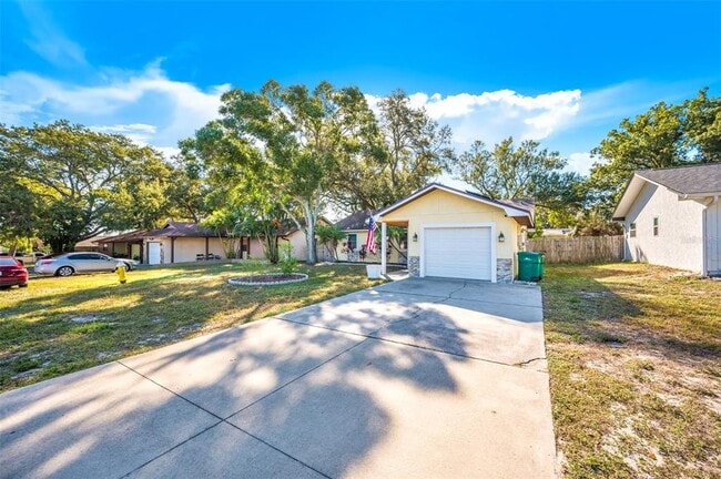 Photo - 11414 Walsingham Rd