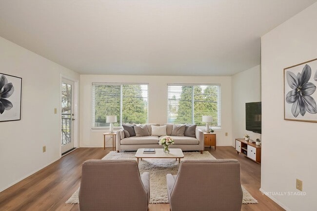 Building Photo - 2 Bedroom 1 Bathroom w/ Deck and Parking! Unit B304