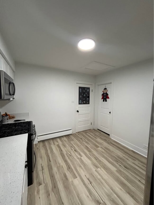 Photo - 4915 Egandale Ave Unit 2