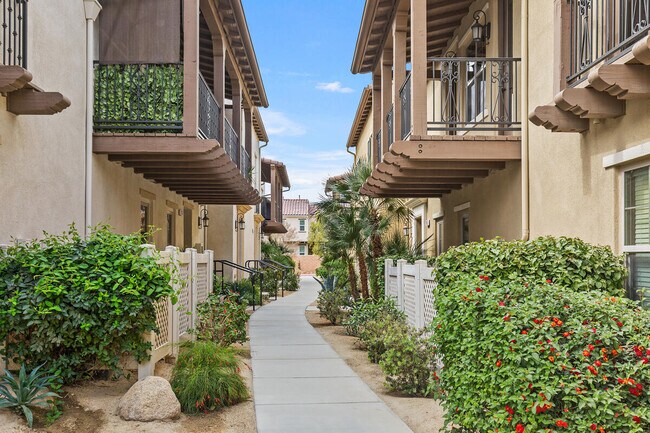 245 Paseo Gregario