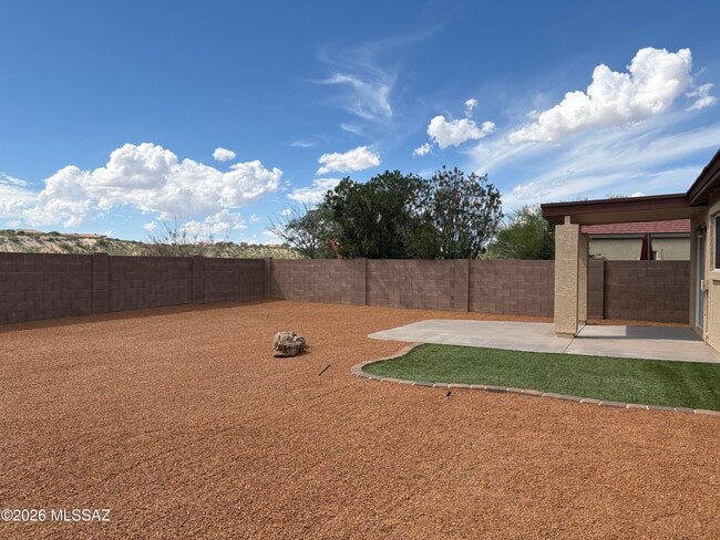 10552 S Sunshower Way