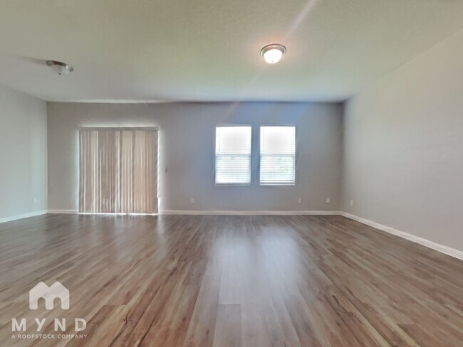 Photo - 12708 Robert Taft St