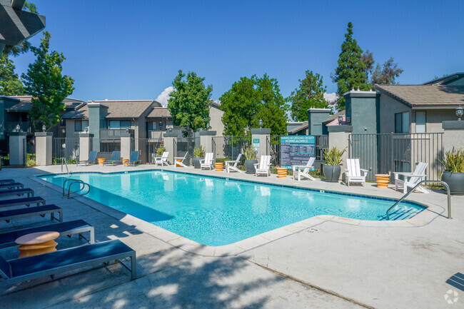 Hensley at Corona Pointe Apartments - Corona, CA | ForRent.com