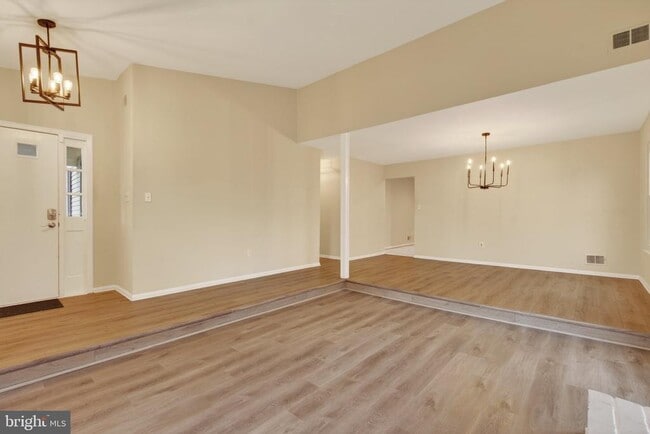 Photo - 1706 Fantasia Cir