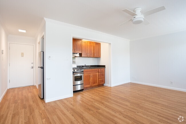 0BR, 1 BA - 650 SqFt