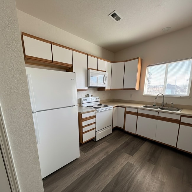 Photo - 2454 NW 8th St Unidad 1