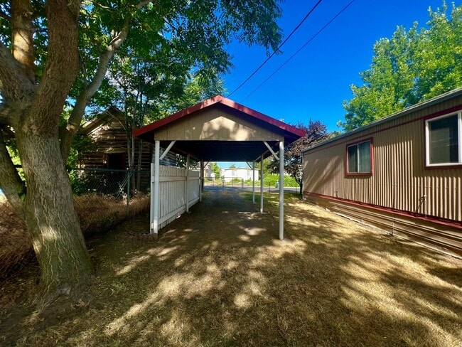 Photo - Newly Remodeled 3-Bedroom on Fully-Fenced Lot