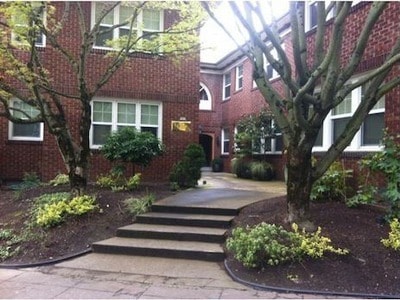 Building Photo - 701 NE 28th Ave Unit 28 Rental