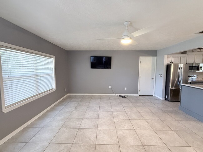 Photo - 2 Bedroom & 2Bathroom in Spring Lake