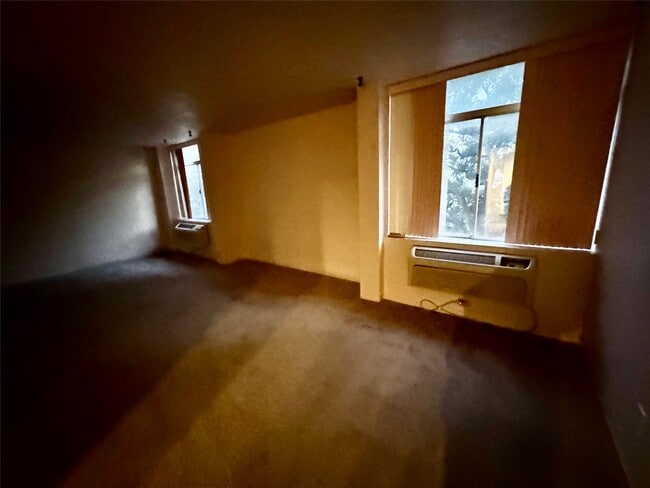 Building Photo - 7520 Hornwood Dr Unit 405