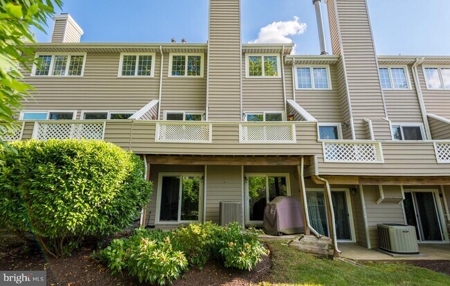 Photo - 79 Andover Ct