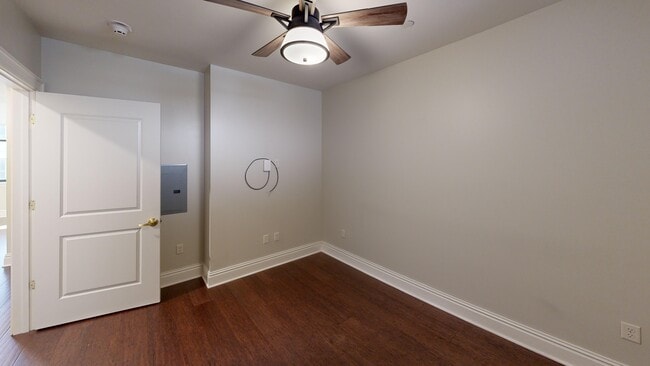 Photo - Hotel Saint Louis Apartments