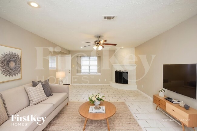 Photo - 4909 Green Willow Ln