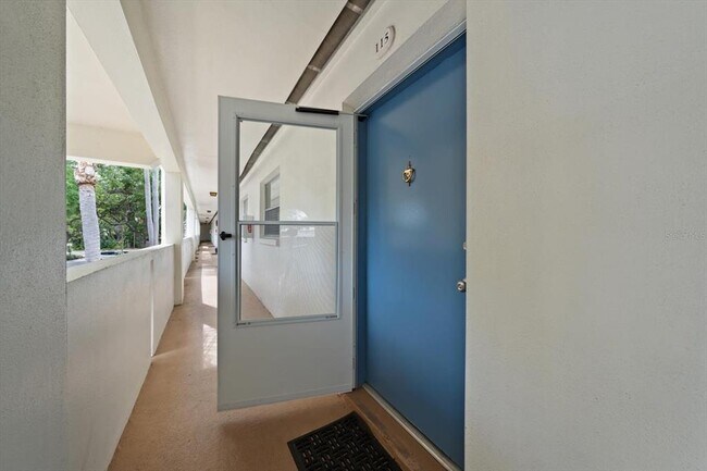 Photo - 1975 W Bay Dr Unidad 115