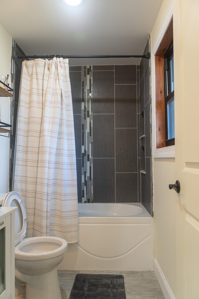 Photo - 4 Highview Rd