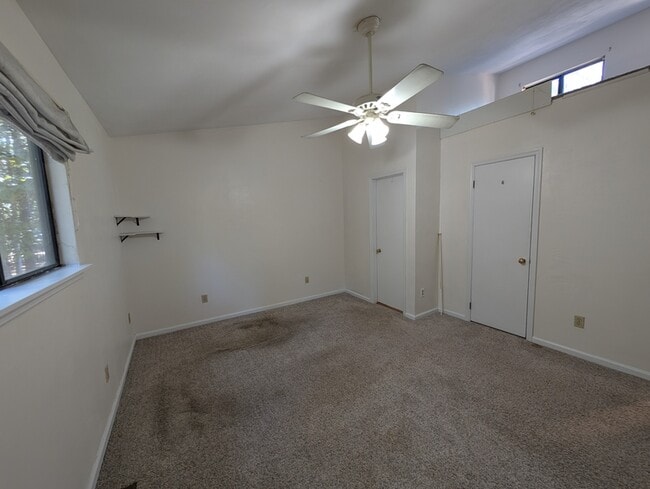 Photo - 151 Parkbrook Cir