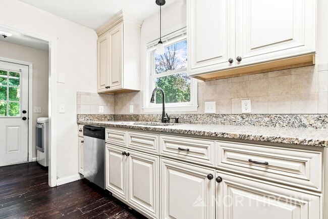 236 Pleasant View Dr