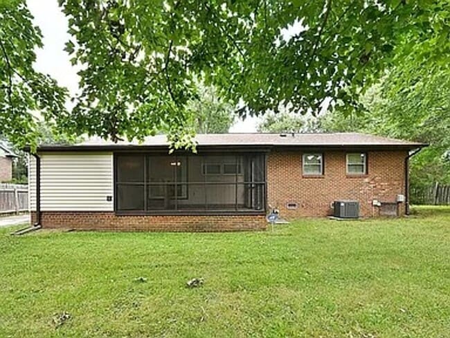 Photo - Discover the perfect blend of comfort and ...